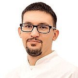 Врач Гатитулин Артур Роланович
