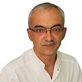Врач Ибатуллин Роберт Дамирович