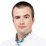 Врач Мельников Илья Юльевич