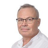 Врач Варенников Александр Иванович