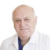 Врач Зурочка Александр Владимирович